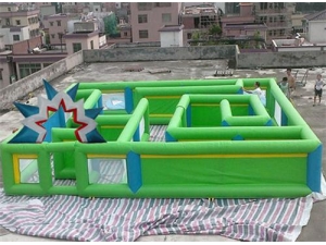 Inflatable Maze