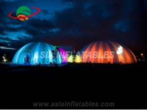 Inflatable lighting tent