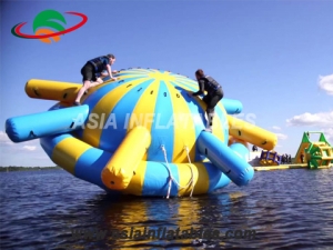 Inflatable Water Saturn